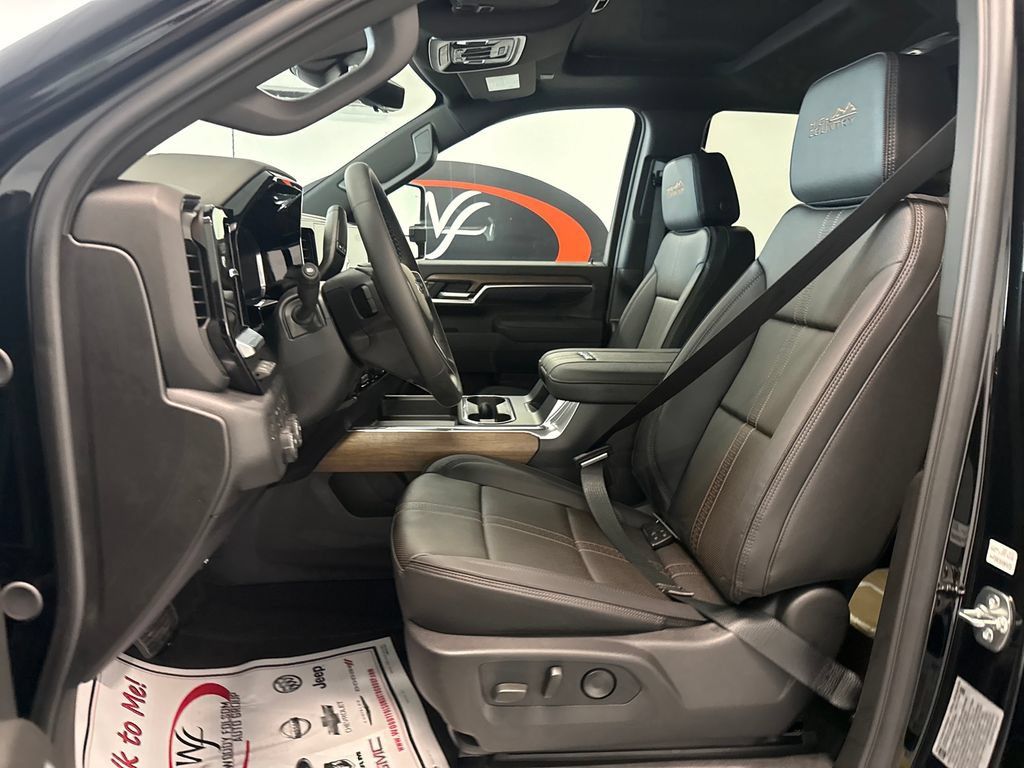 New 2026 Chevrolet Silverado 2500 High Country w/ High Country Premium Package AWD/4WD image 11