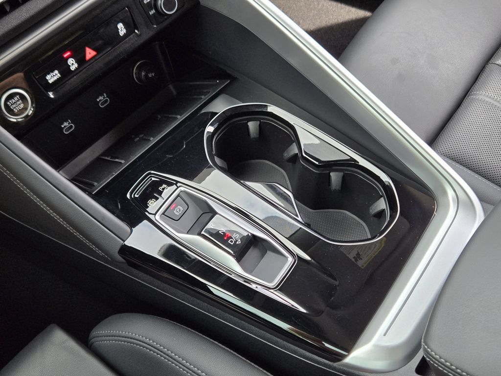 Certified 2025 Audi Q5 Premium Plus w/ Premium Plus AWD/4WD image 25