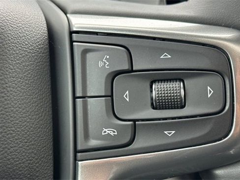 Used 2024 Chevrolet Silverado 1500 LTZ image 39