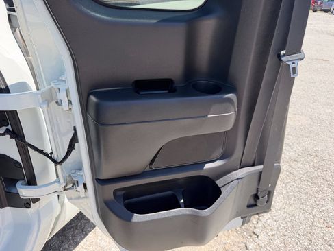 Used 2017 Nissan Titan S AWD/4WD image 15