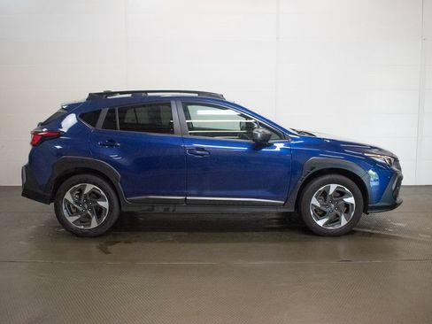 Used 2024 Subaru Crosstrek 2.5i Limited AWD/4WD image 3