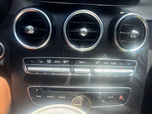 Used 2018 Mercedes-Benz C 300 Sedan image 15