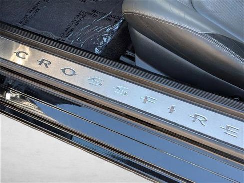 Used 2007 Chrysler Crossfire Limited image 22