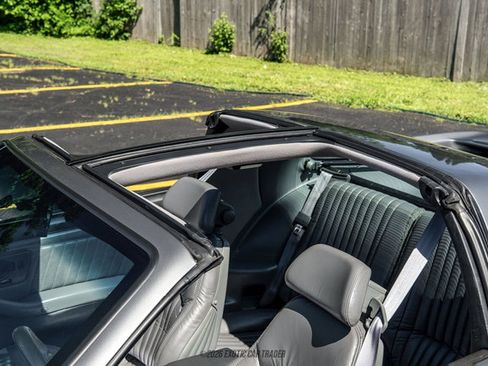 Used 1989 Pontiac Firebird Trans Am RWD image 93