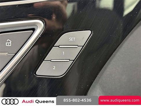 Used 2025 Audi Q4 e-tron Premium Plus w/ Premium Plus image 19