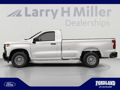 Used 2020 Chevrolet Silverado 1500 W/T w/ WT Value Package AWD/4WD image 3
