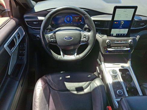 Used 2020 Ford Explorer ST w/ Premium Technology Package AWD/4WD image 11