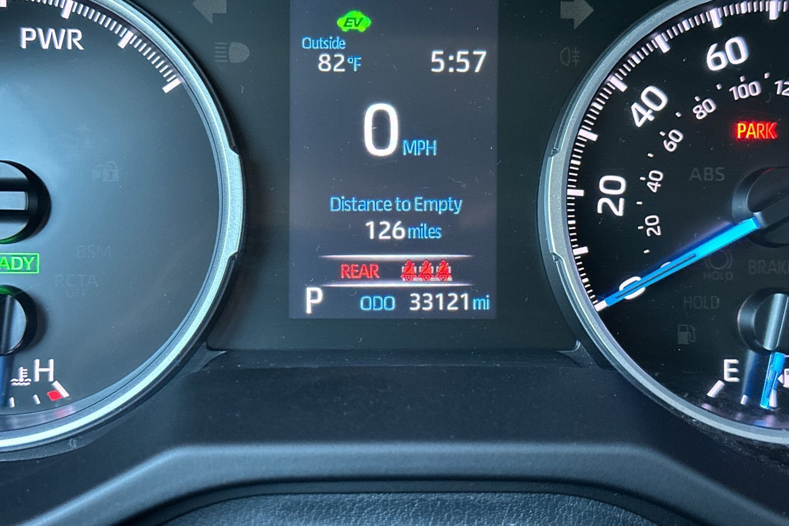 Used 2022 Toyota RAV4 LE AWD/4WD image 23