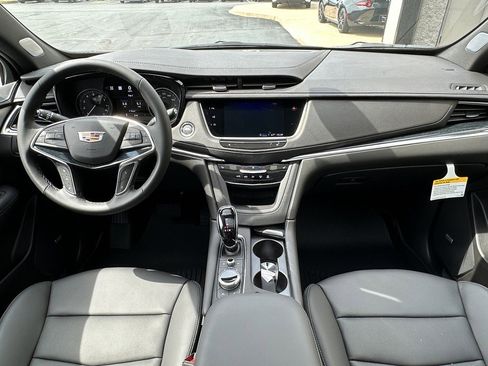 New 2025 Cadillac XT5 Premium Luxury w/ Technology Package image 10