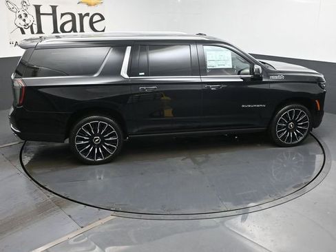 New 2026 Chevrolet Suburban High Country image 18