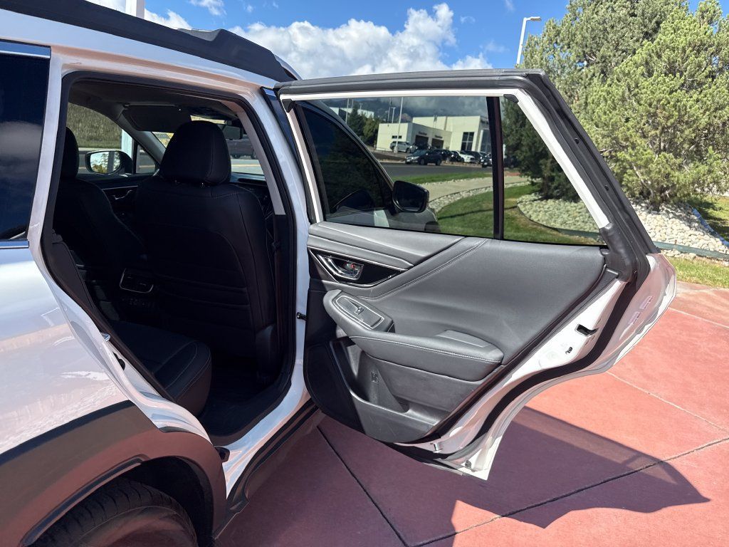 Used 2025 Subaru Outback Touring XT AWD/4WD image 22