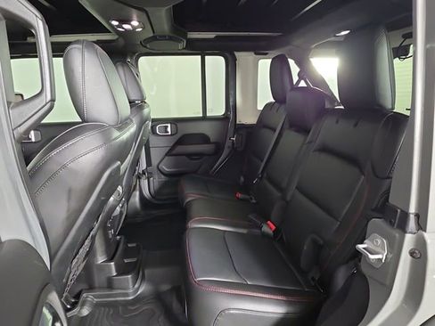 Used 2021 Jeep Wrangler Unlimited Rubicon AWD/4WD image 21