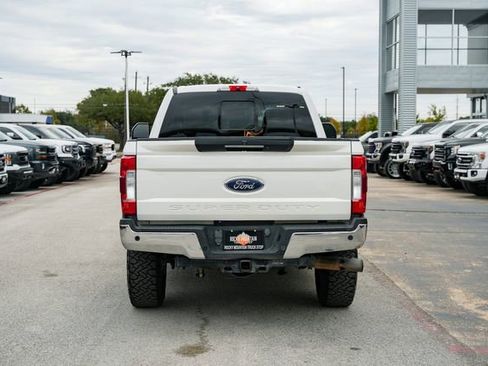 Used 2017 Ford F250 Lariat w/ Lariat Ultimate Package image 8
