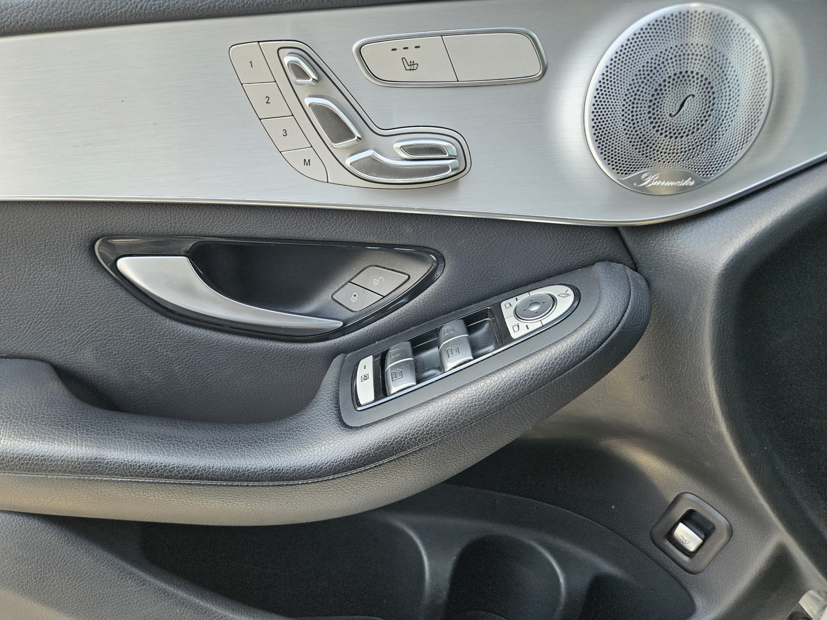 Used 2019 Mercedes-Benz GLC 300 4MATIC Coupe image 15