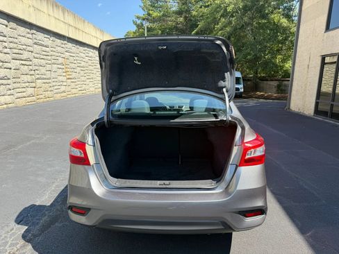 Used 2019 Nissan Sentra SV FWD image 32