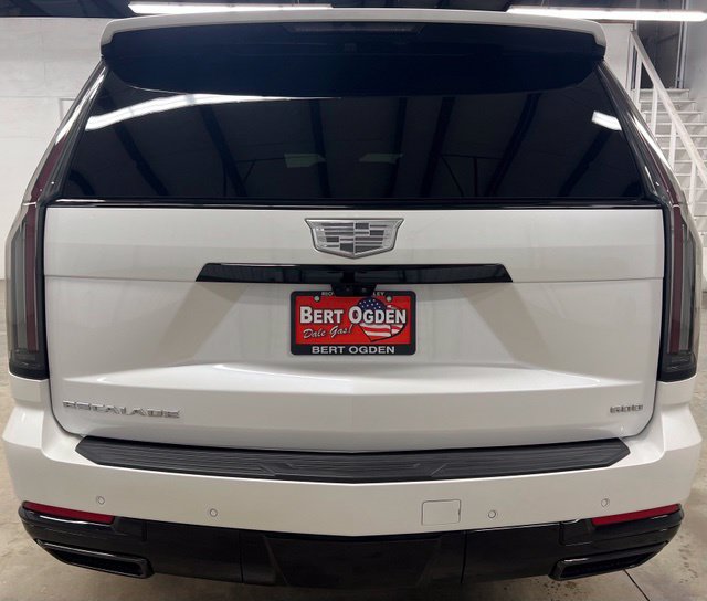 Used 2025 Cadillac Escalade Sport Platinum AWD/4WD image 3