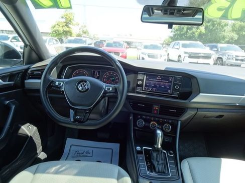 Used 2019 Volkswagen Jetta R-Line FWD image 20