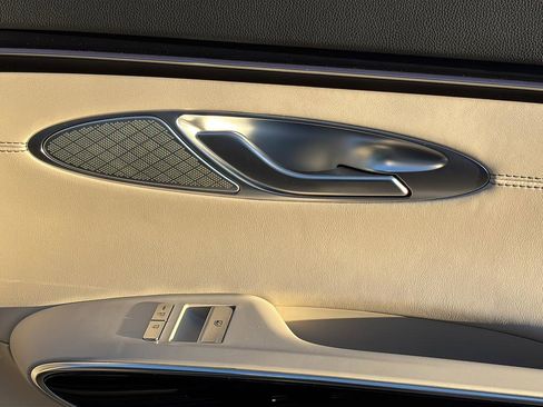 Certified 2026 Genesis GV70 2.5T image 37