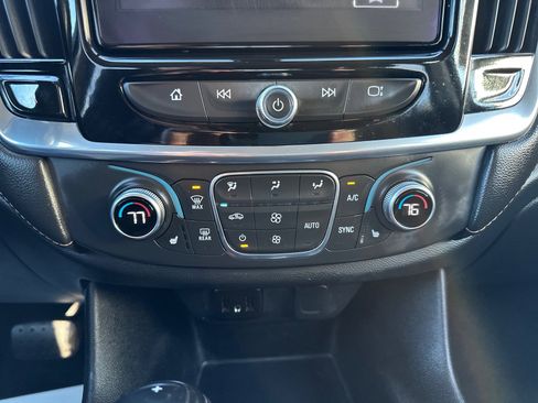 Used 2019 Chevrolet Traverse LT w/ LPO, Floor Liner Package image 25