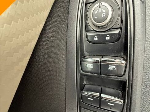 Used 2022 Subaru Ascent Premium w/ Convenience Package AWD/4WD image 14