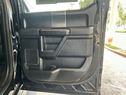 Used 2020 Ford F150 Lariat w/ Equipment Group 502A Luxury AWD/4WD image 38
