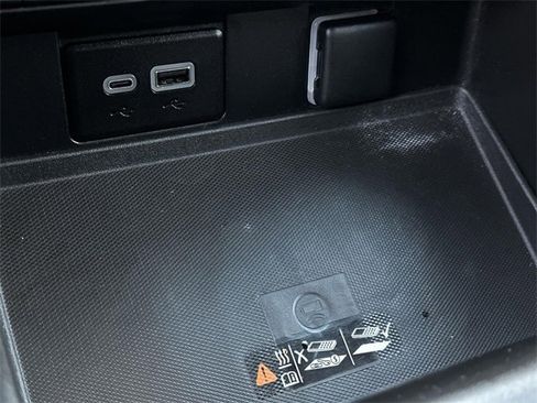 Used 2024 Chevrolet Tahoe Premier image 38