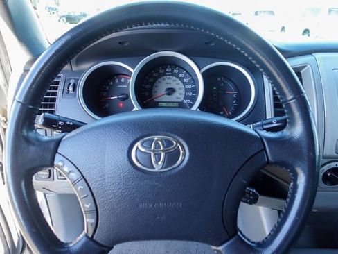 Used 2007 Toyota Tacoma PreRunner image 14