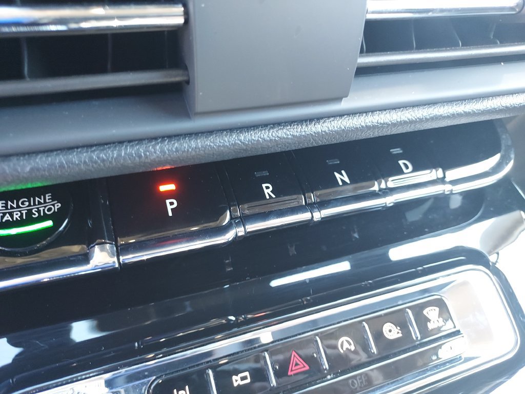 Used 2024 Lincoln Corsair AWD w/ Equipment Group 101A image 25