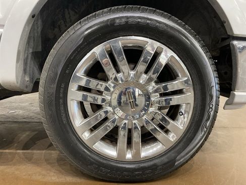 Used 2008 Lincoln Mark LT 4x4 image 19