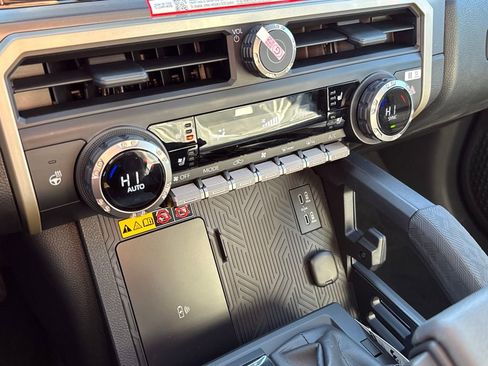 New 2025 Toyota Tacoma TRD Off-Road AWD/4WD image 24