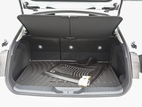 New 2026 Toyota Prius XLE image 12