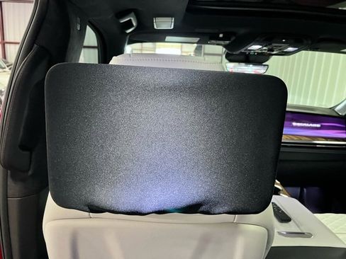 Used 2026 Cadillac Escalade Platinum Sport w/ LPO, ONYX Package image 37