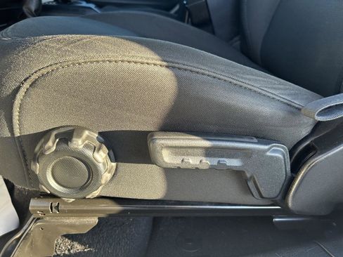 Used 2020 Jeep Wrangler Unlimited Sport S image 11