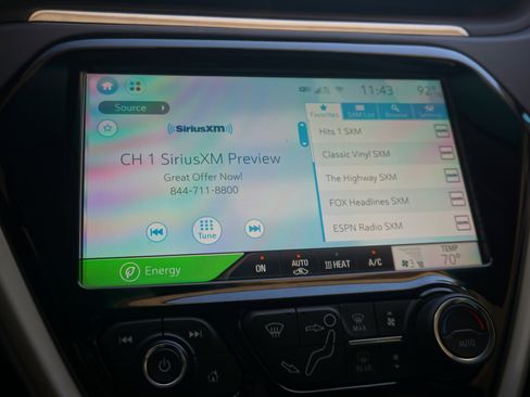 Used 2020 Chevrolet Bolt LT image 27