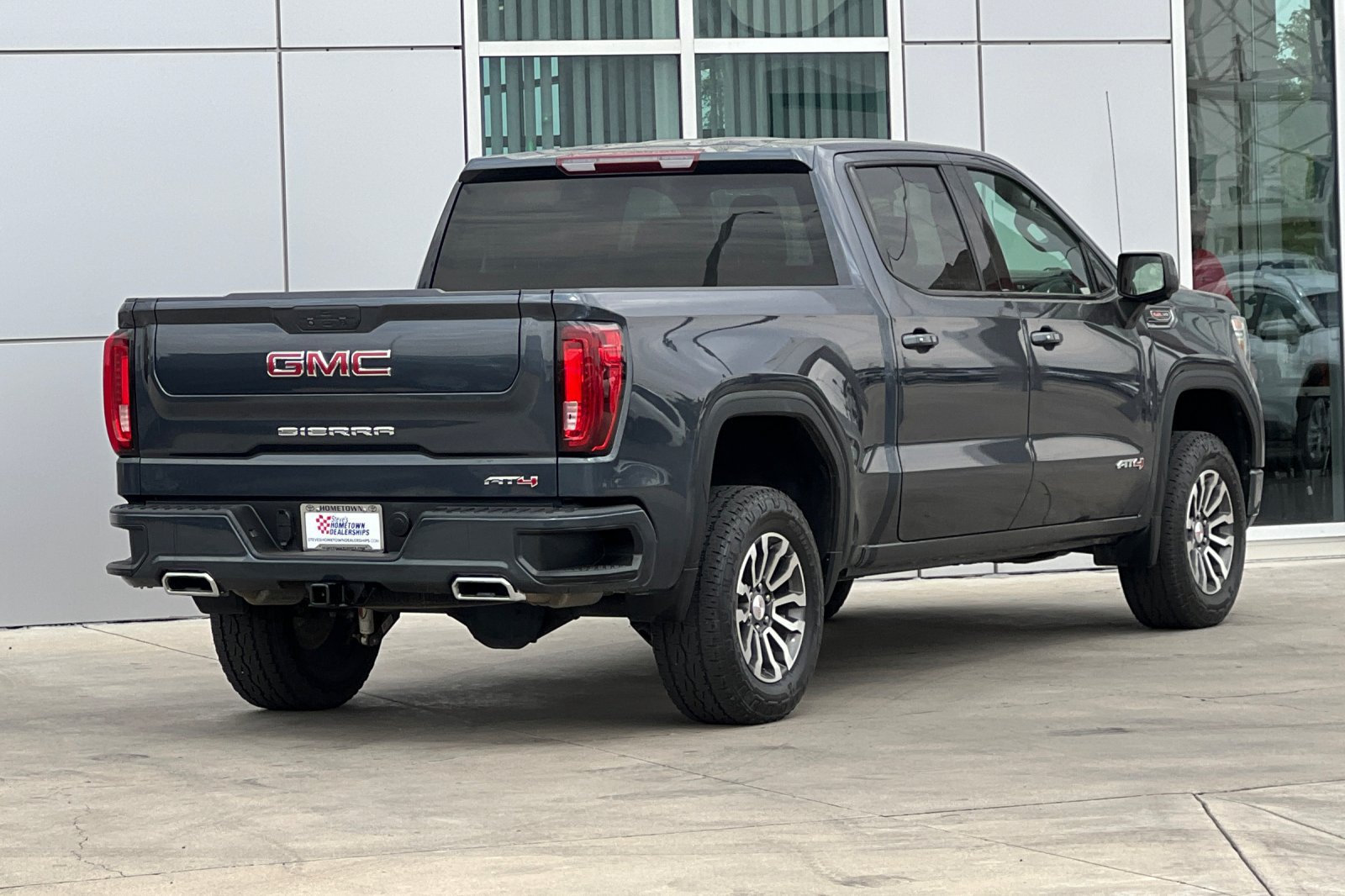 Used 2021 GMC Sierra 1500 AT4 AWD/4WD image 4