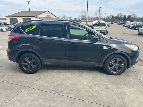 Used 2014 Ford Escape SE w/ Equipment Group 201A image 4