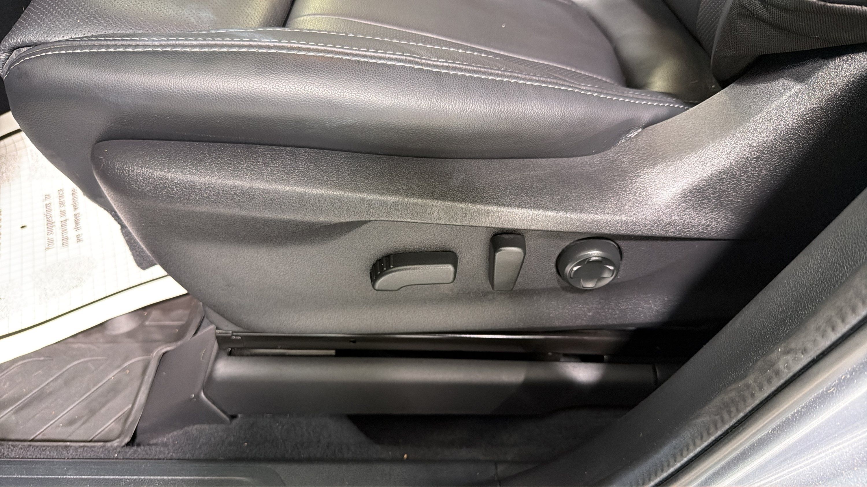 Used 2024 Subaru Ascent Limited AWD/4WD image 10