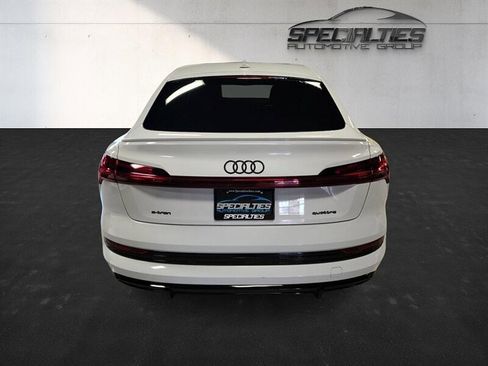 Used 2023 Audi e-tron Premium w/ Convenience Plus Package image 9