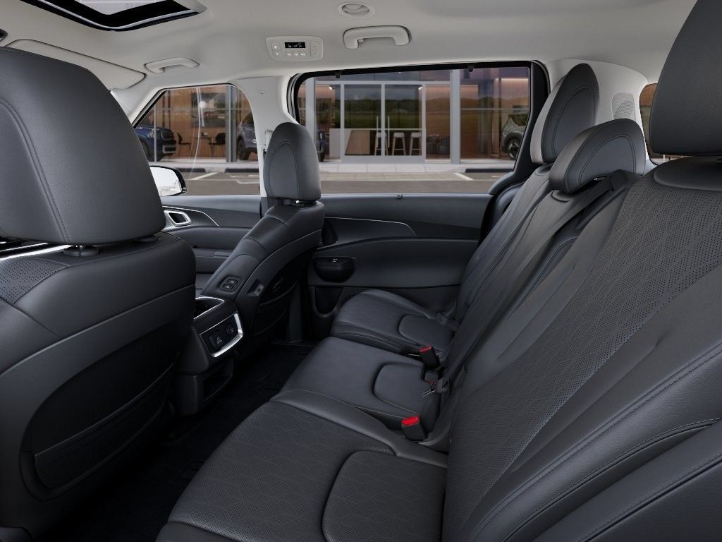 New 2026 Kia Carnival SX FWD image 19