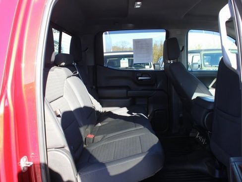 Used 2021 Chevrolet Silverado 1500 LT w/ Convenience Package II image 28