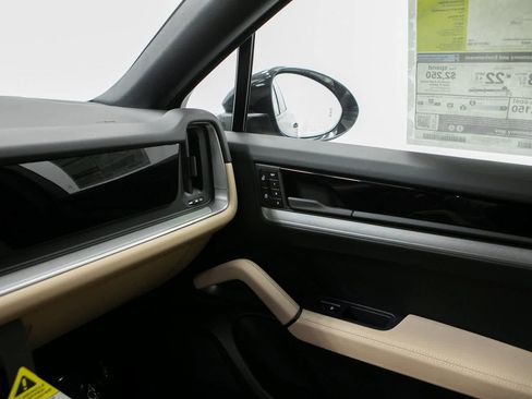 New 2026 Porsche Cayenne E-Hybrid image 25