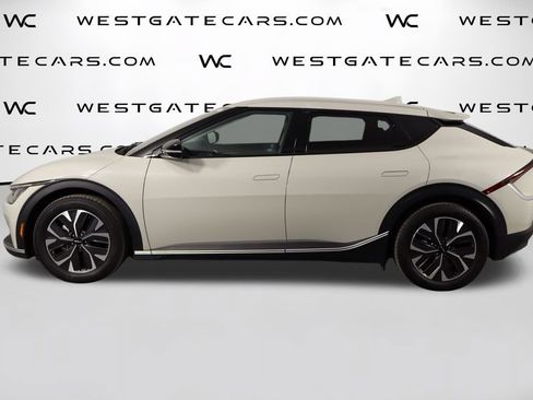 Used 2024 Kia EV6 Light RWD image 5