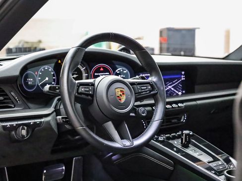 Used 2024 Porsche 911 Carrera GTS image 18