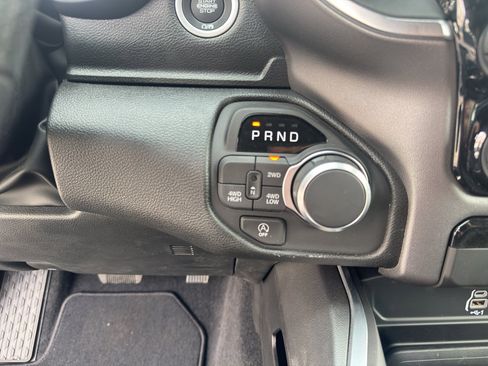 New 2026 RAM 1500 Express AWD/4WD image 16