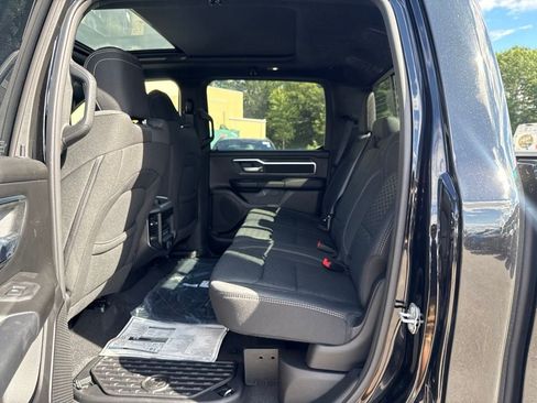 New 2026 RAM 1500 Big Horn AWD/4WD image 19