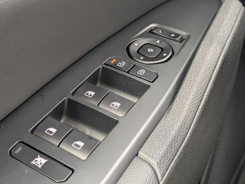 Used 2026 Kia Sportage SX image 37