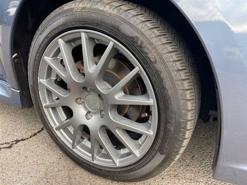 Used 2014 Subaru Legacy 2.5i Premium AWD/4WD image 50