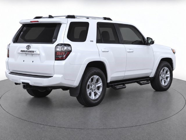 Used 2019 Toyota 4Runner SR5 Premium RWD image 3