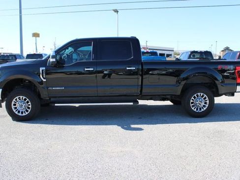 Used 2022 Ford F350 Lariat w/ Chrome Package image 9