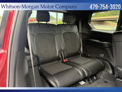 New 2025 Jeep Grand Cherokee L Laredo image 11